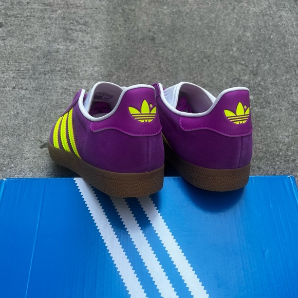 WMNS ADIDAS ORIGINALS GAZELLE PURPLE BURST NEON SOLAR YELLOW SHOES SNEAKERS - Picture 14 of 17
